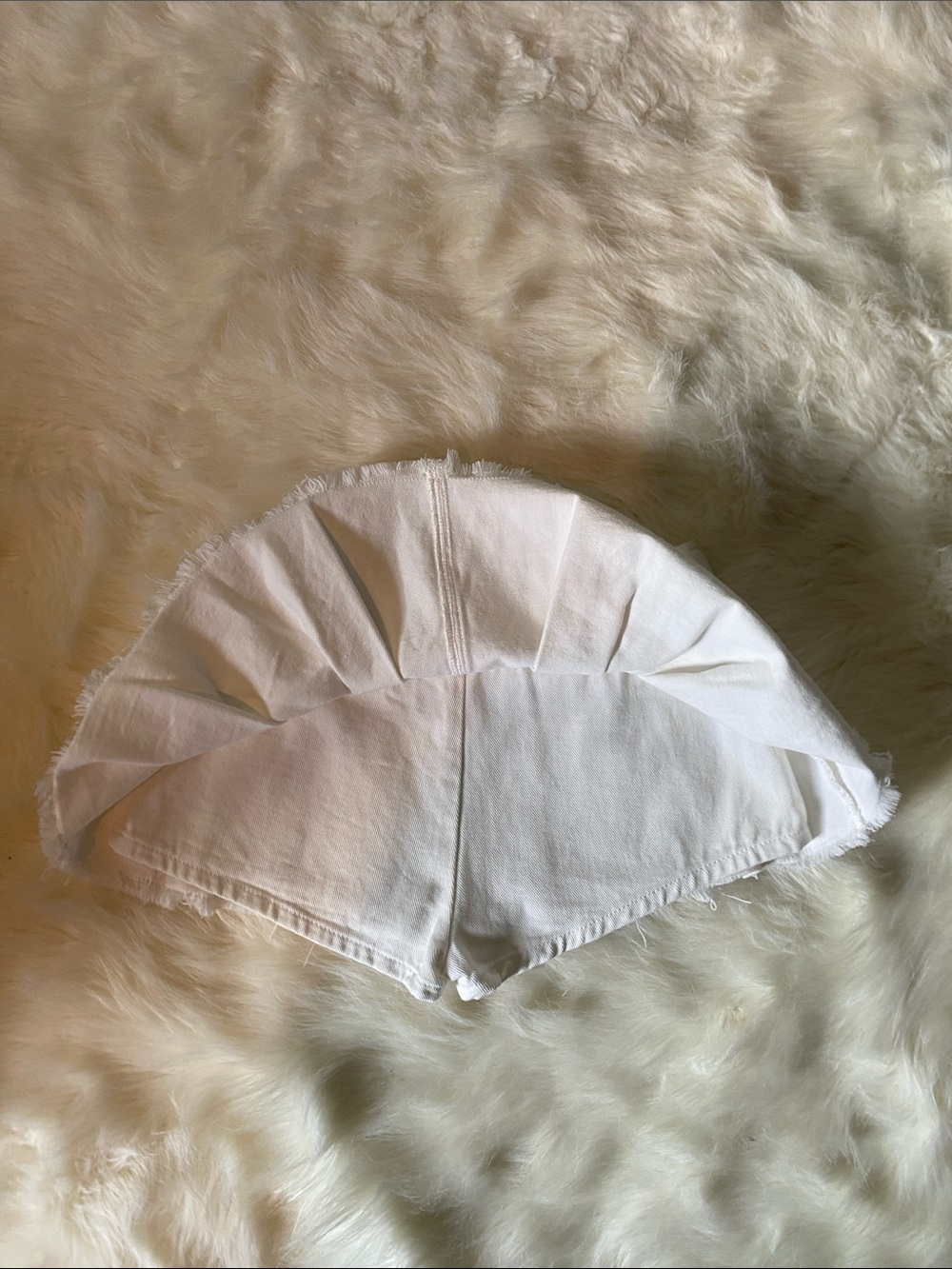 Edikted White Pleated Mini Skort with Frayed Hem - Picture 5 of 5